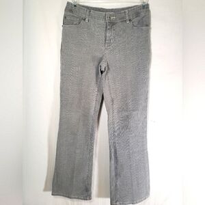 Chico's Platinum Gray Jeans With Studded Pockets Sz Chico's 0.5 Short/Sz 6P
